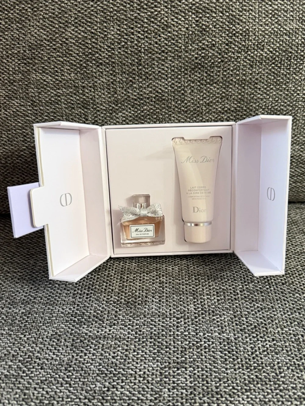 Miss Dior Body Lotion Set Travel Miniature New Authentic - Picture 4 of 17
